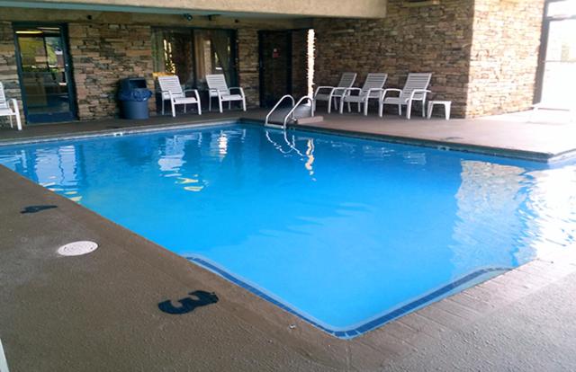 | Riverside Motor Lodge - Pigeon Forge