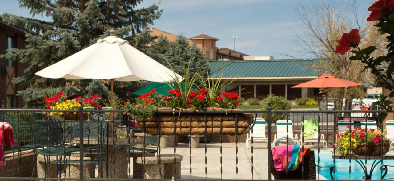  | The Foothills Inn