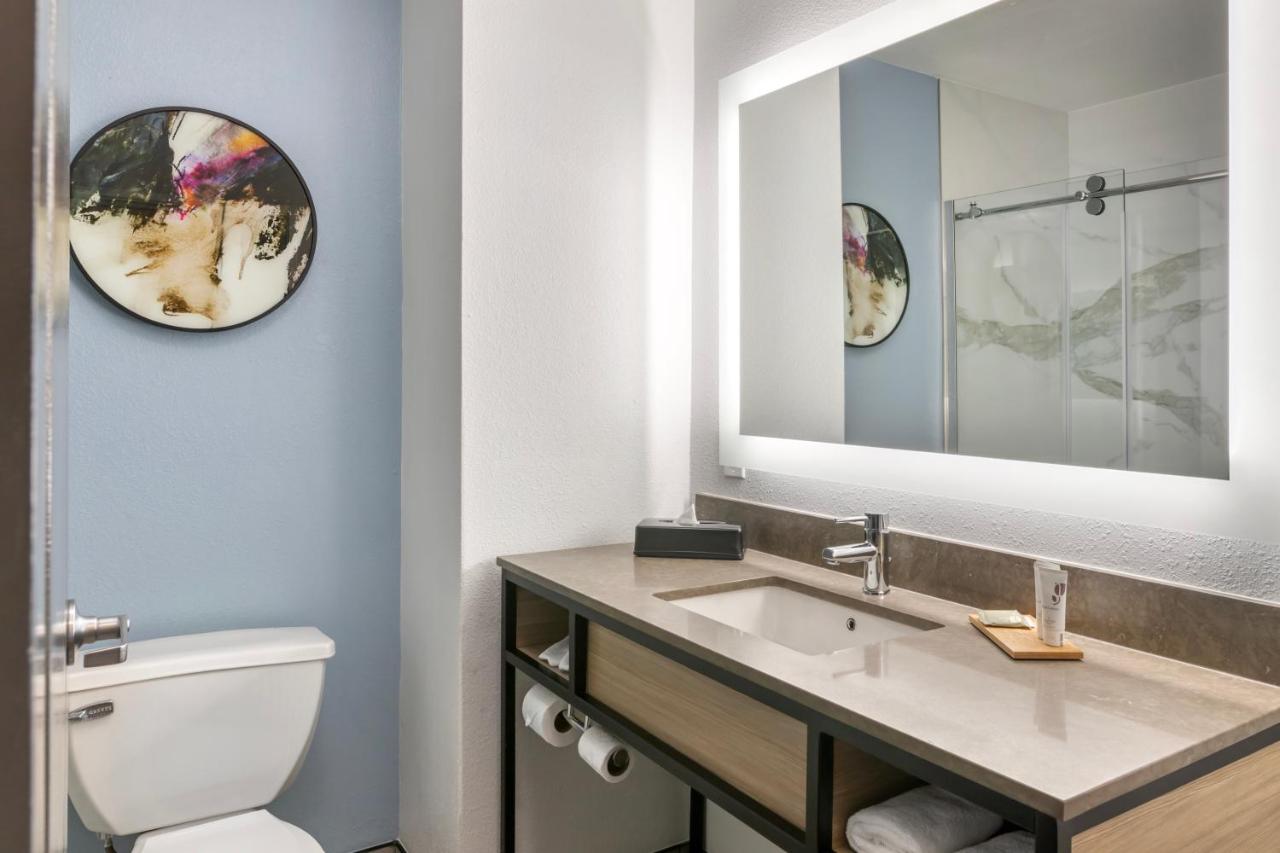 King Room - Non-Smoking at Country Inn & Suites by Radisson, Savannah Airport, GA