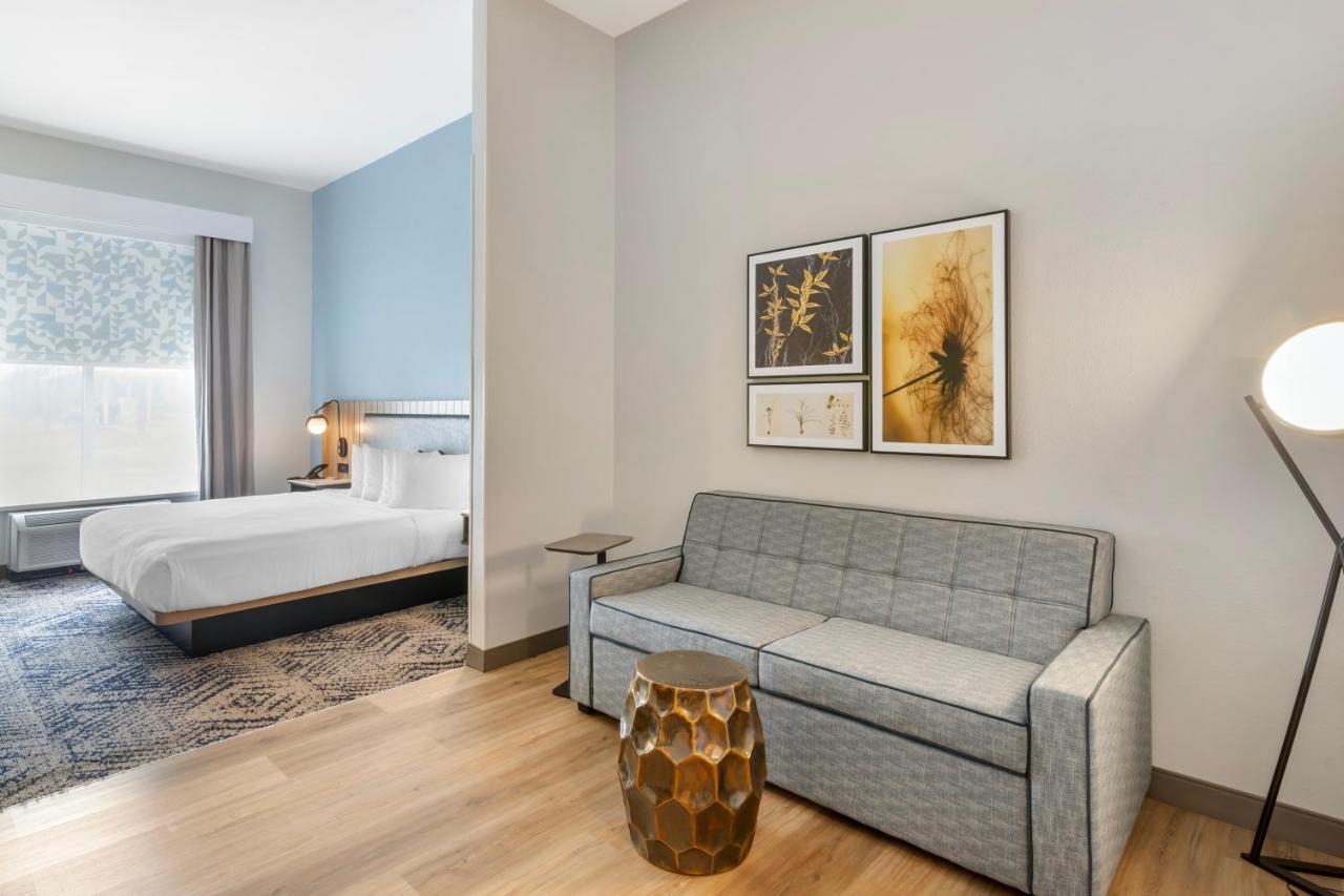 King Studio with Roll In Shower - Disability Access/Non-Smoking at Country Inn & Suites by Radisson, Savannah Airport, GA