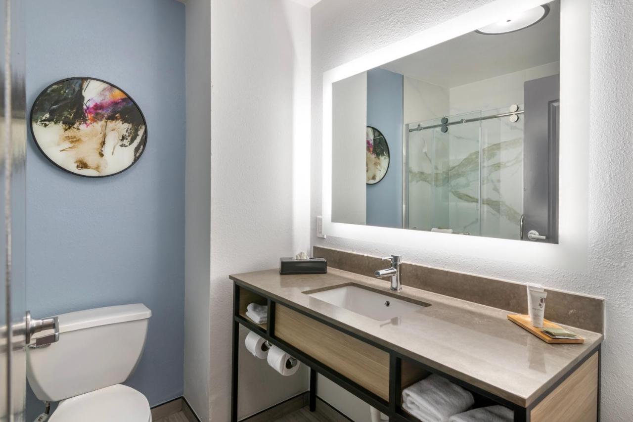 King Studio - Non-Smoking at Country Inn & Suites by Radisson, Savannah Airport, GA