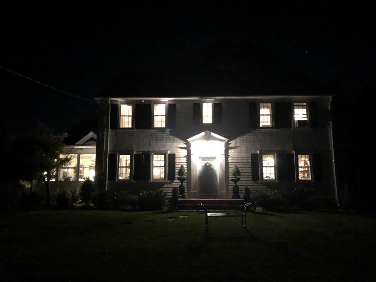 | Silvershell Inn