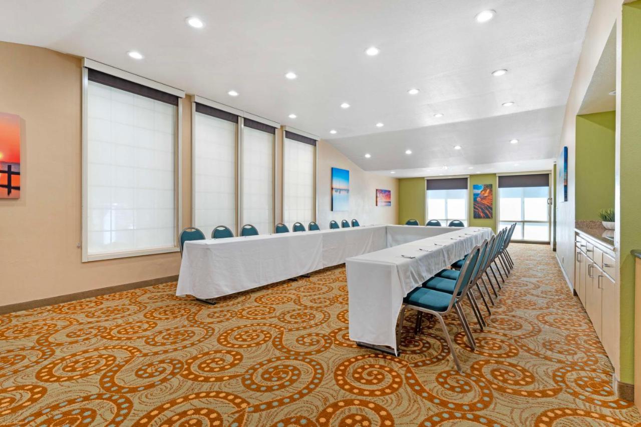 | Best Western Plus Heritage Inn