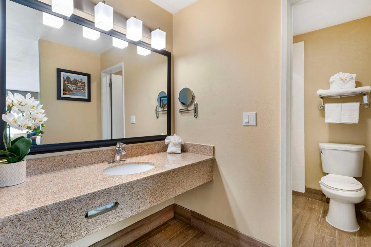 | Best Western Plus Heritage Inn