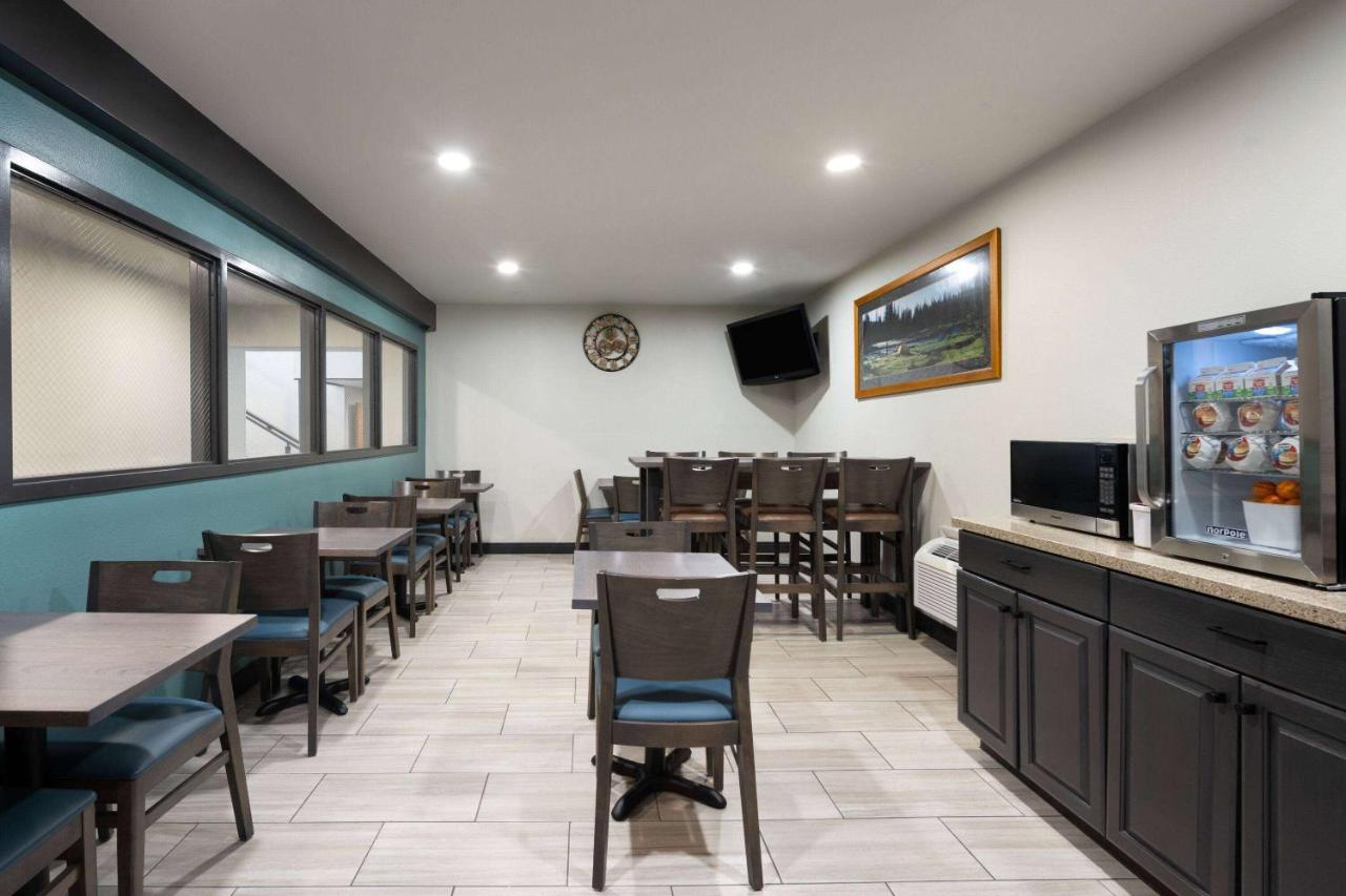  | Super 8 by Wyndham Columbus