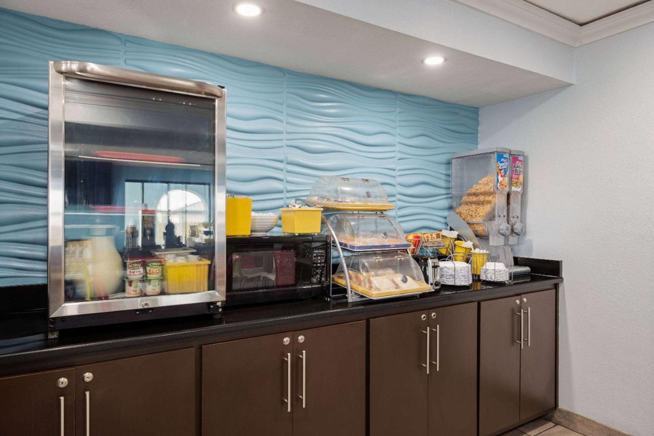  | Days Inn by Wyndham Miami
