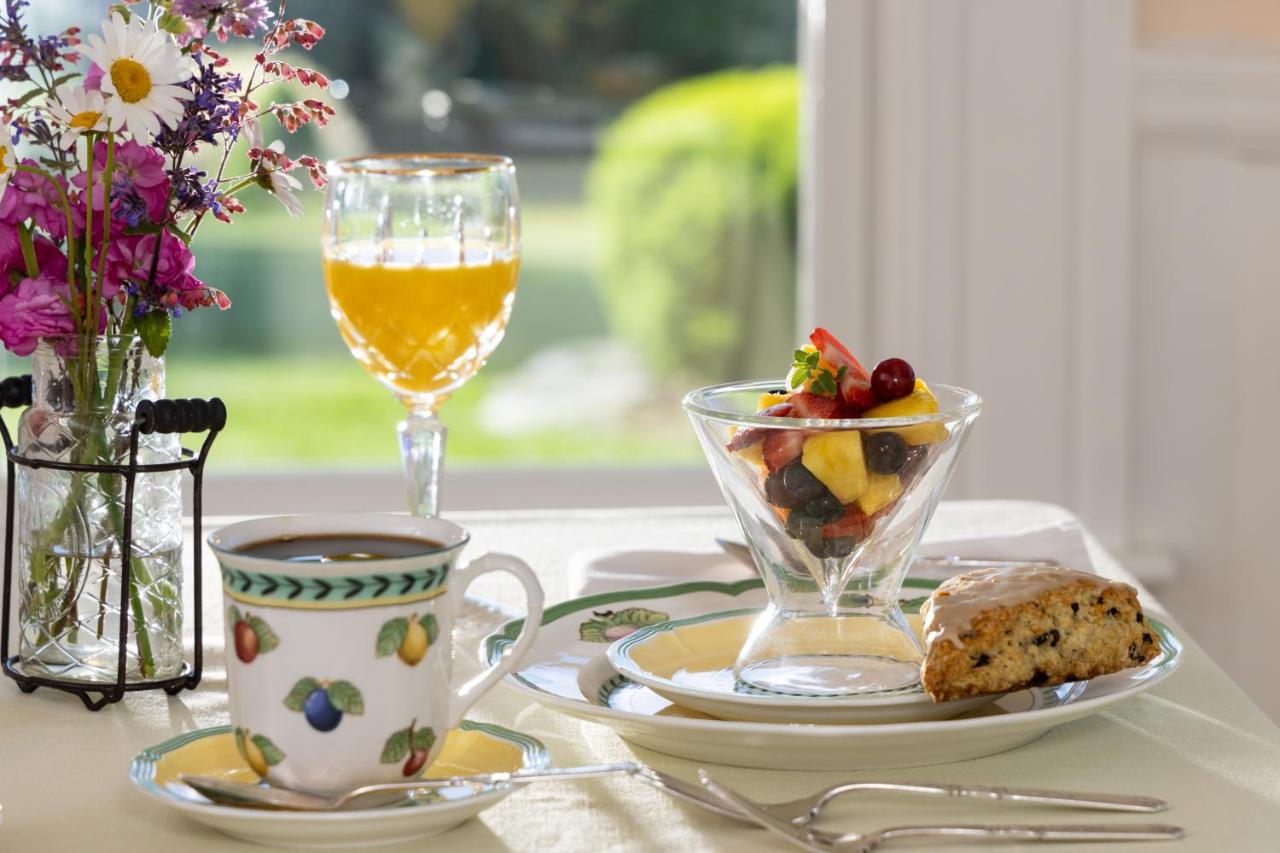 | Maguire House Bed and Breakfast