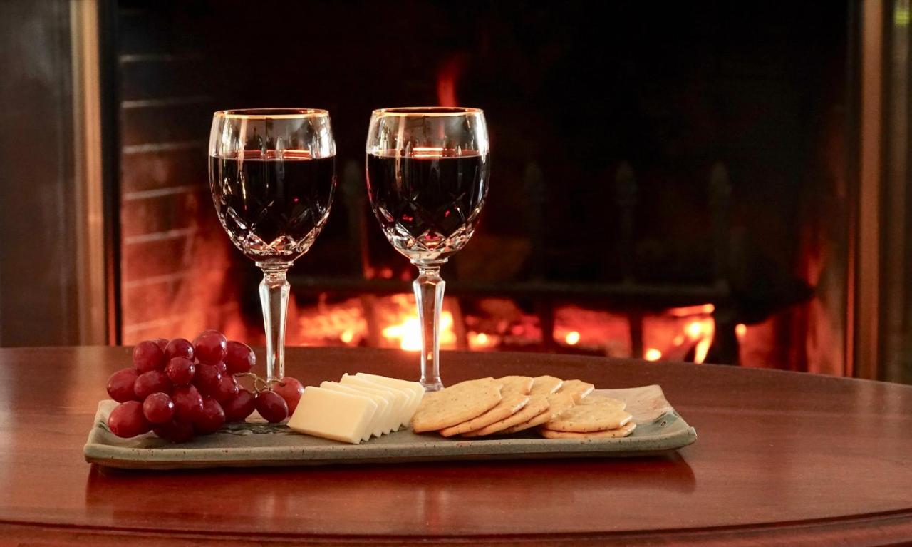 | Maguire House Bed and Breakfast