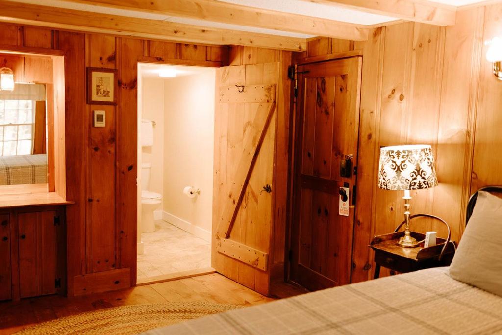 | Snowvillage Inn