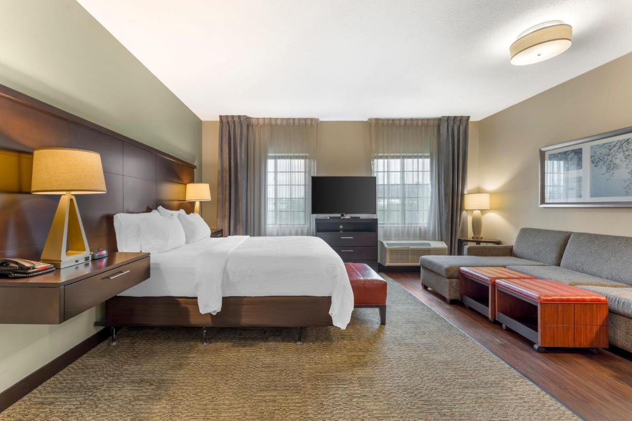 | Staybridge Suites - Pittsburgh-Cranberry Township, an IHG Hotel
