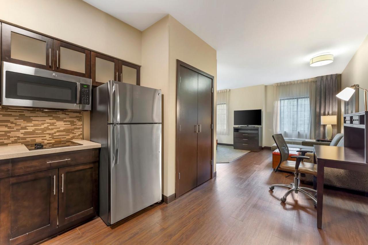 | Staybridge Suites - Pittsburgh-Cranberry Township, an IHG Hotel