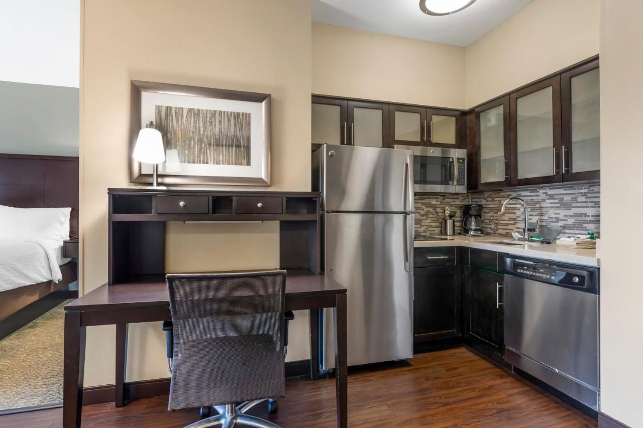 | Staybridge Suites - Pittsburgh-Cranberry Township, an IHG Hotel