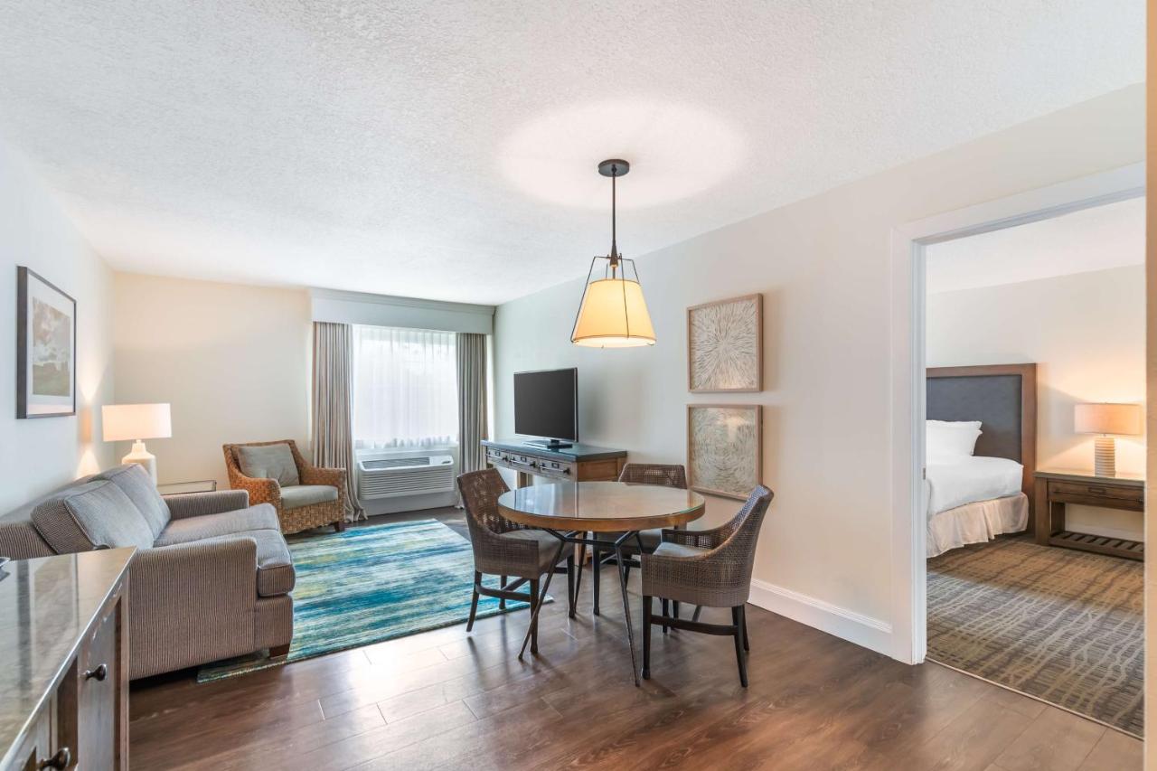| Best Western Plus University Park Inn & Suites