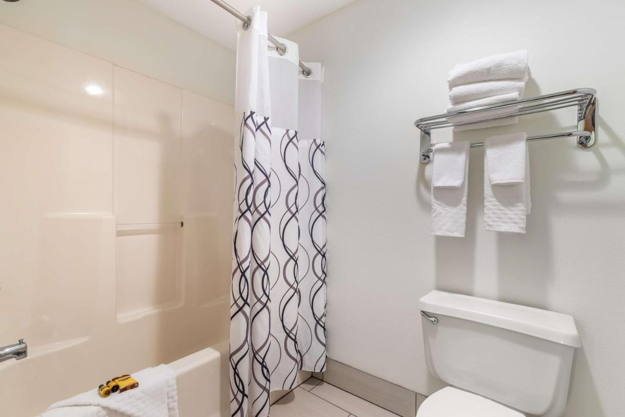 Queen Room with Two Queen Beds - Non-Smoking at Best Western Plus University Park Inn & Suites