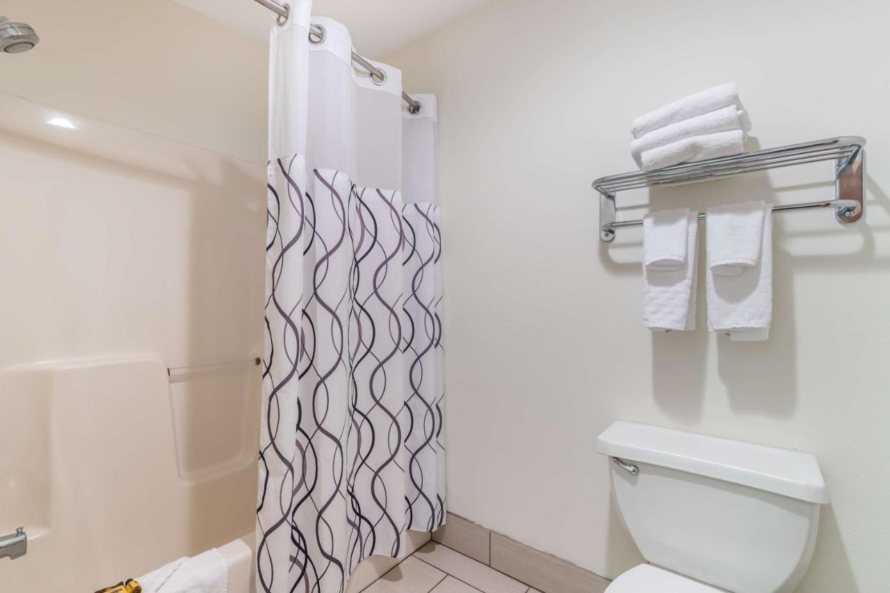 | Best Western Plus University Park Inn & Suites