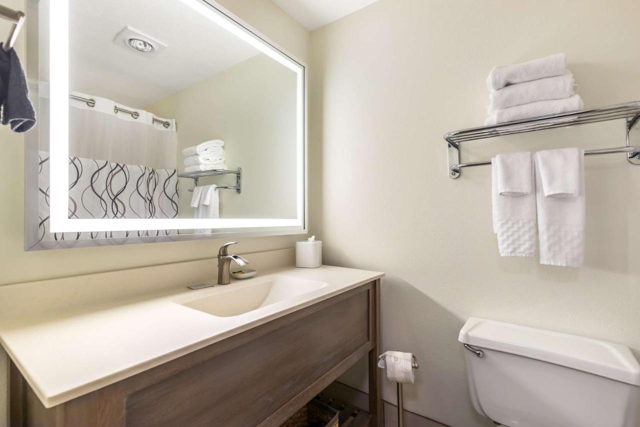  | Best Western Plus University Park Inn & Suites