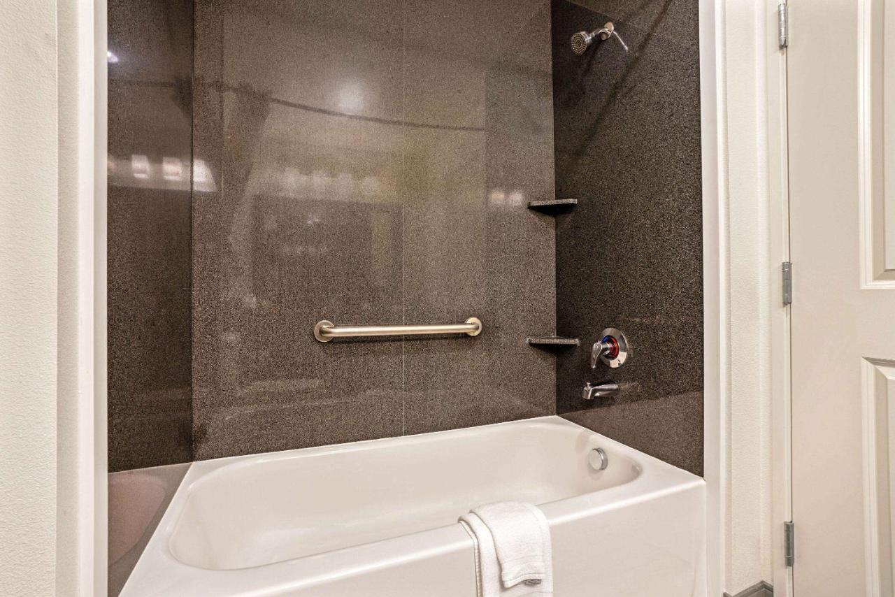 | La Quinta by Wyndham Tumwater - Olympia
