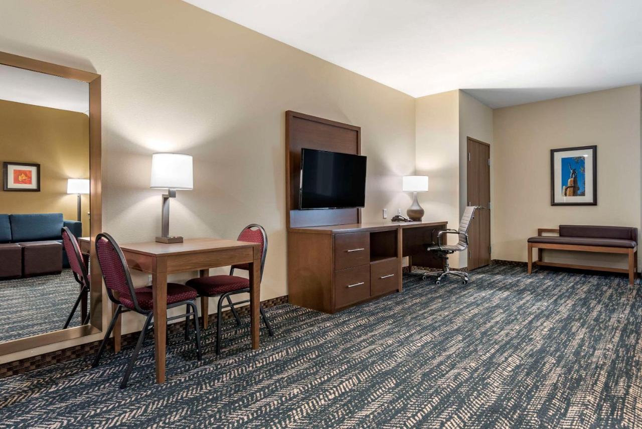 Queen Suite with Two Queen Beds and Sofa Bed - Non-Smoking at Comfort Inn & Suites Downtown near University