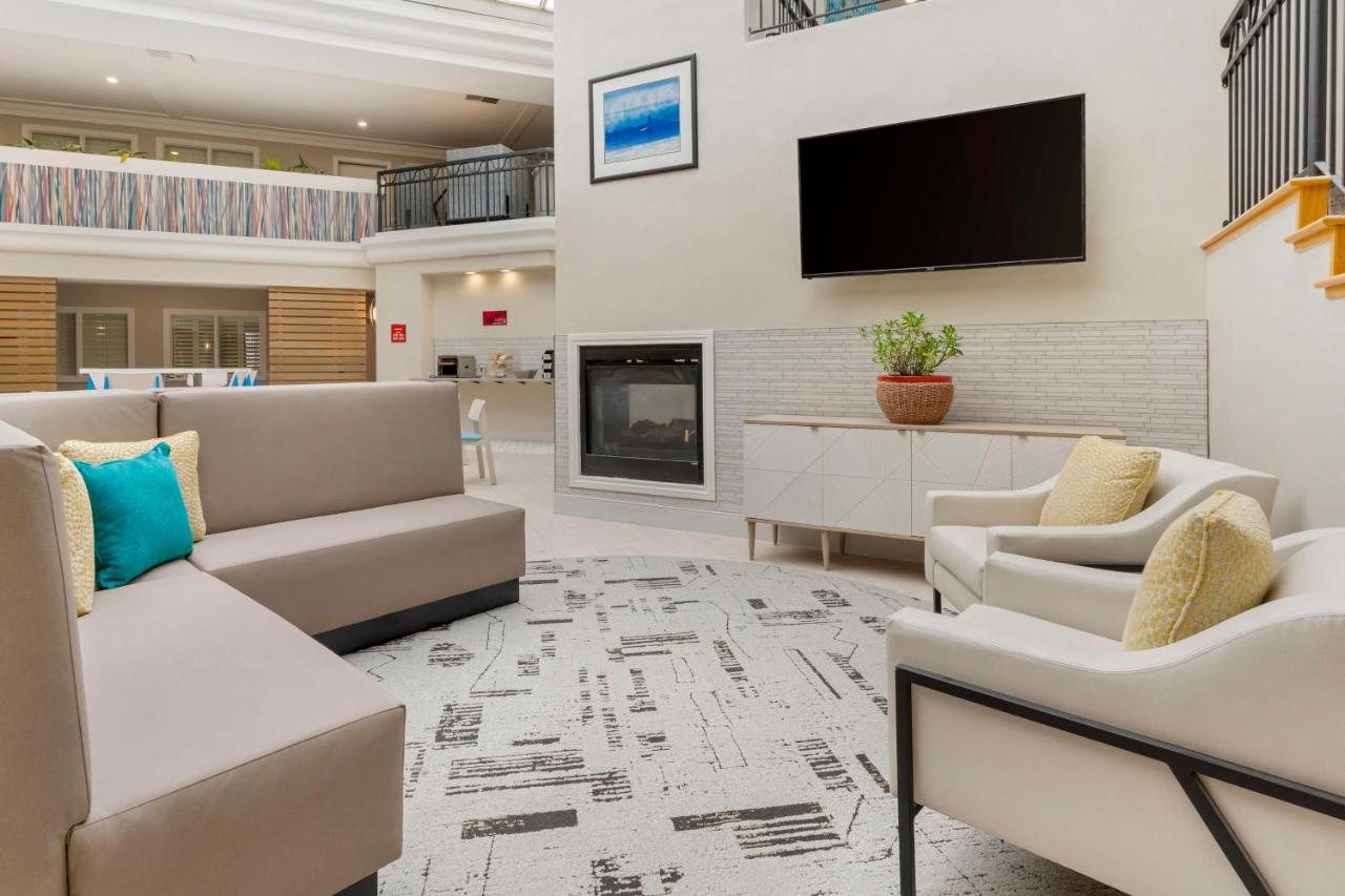| Best Western Plus All Suites Inn