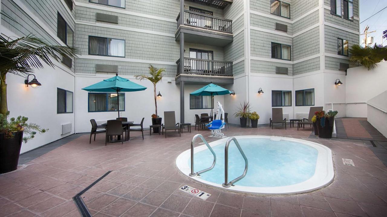 | Best Western Plus All Suites Inn