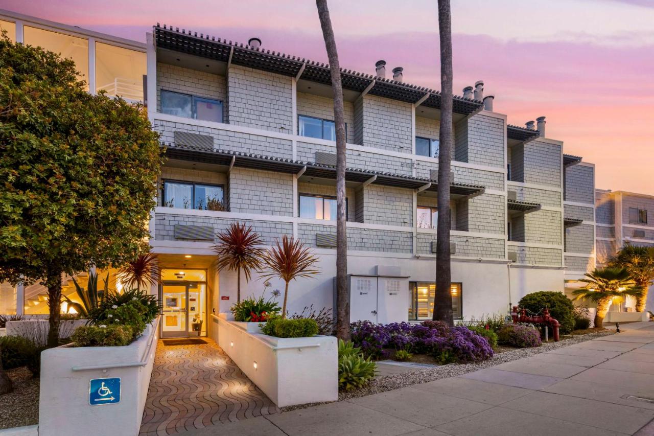 | Best Western Plus All Suites Inn