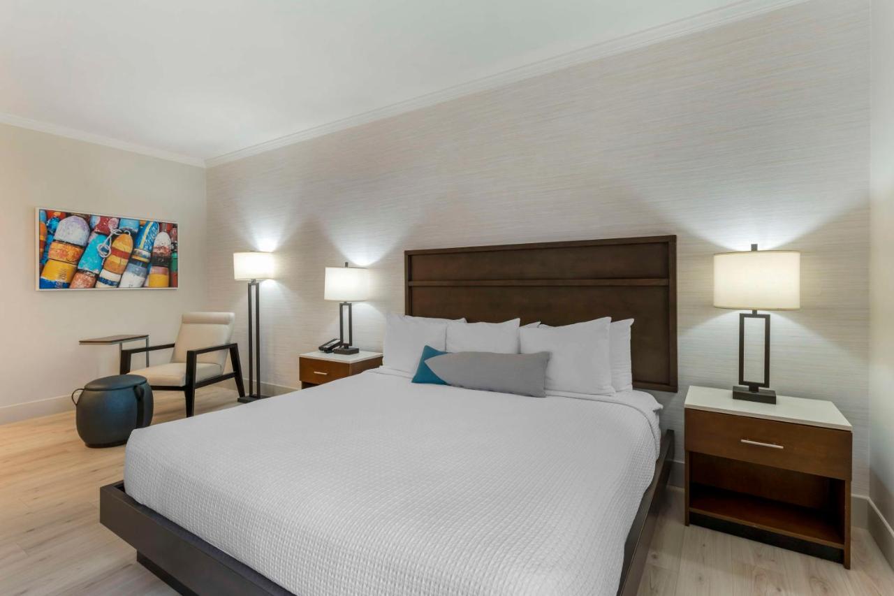| Best Western Plus All Suites Inn