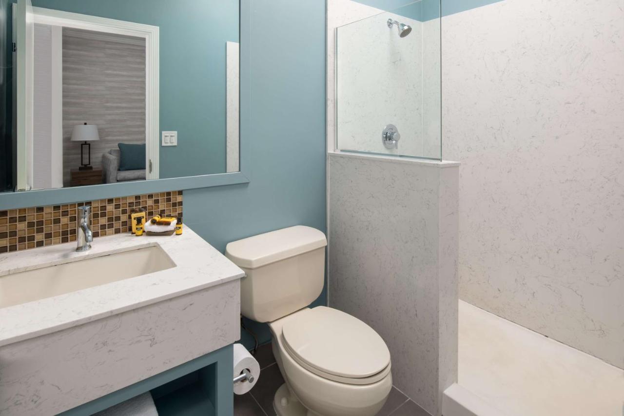 | Best Western Plus All Suites Inn