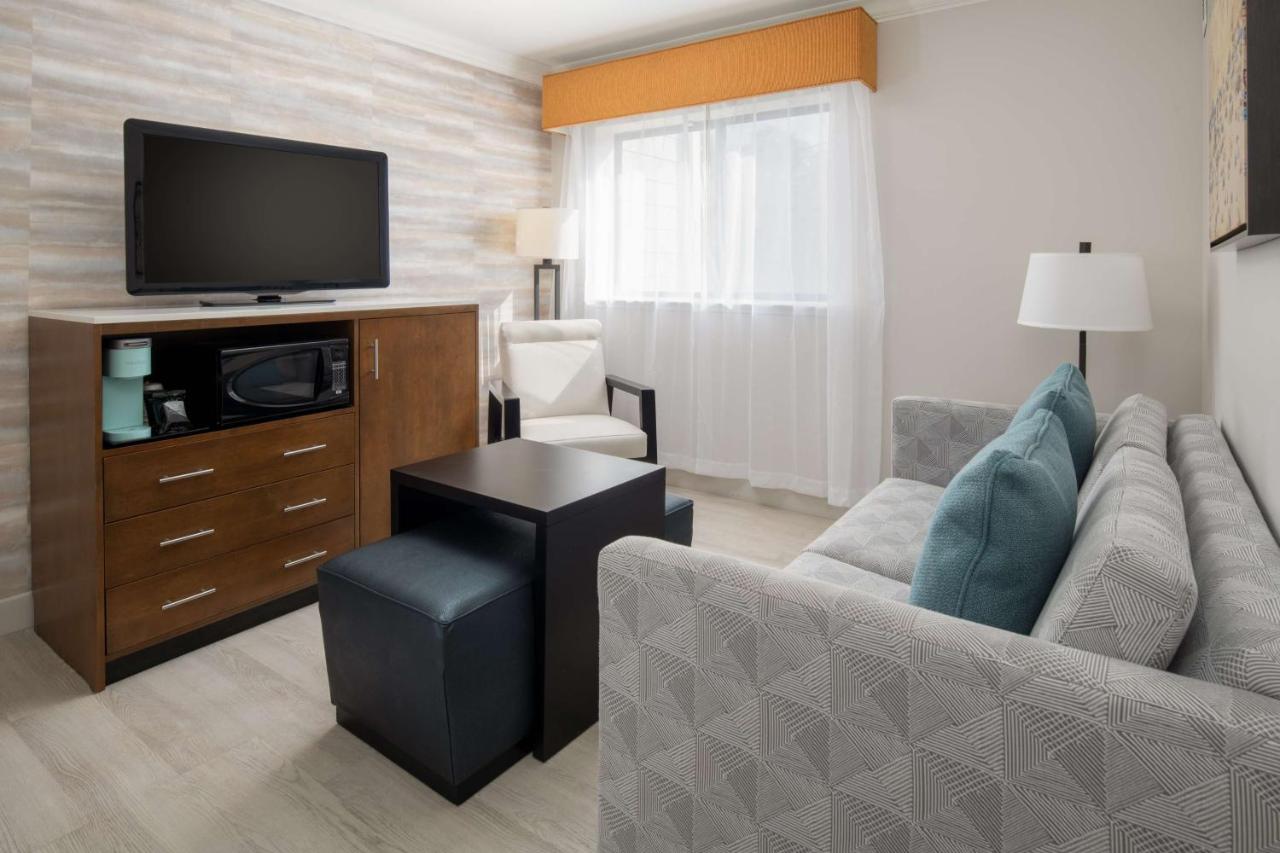 | Best Western Plus All Suites Inn