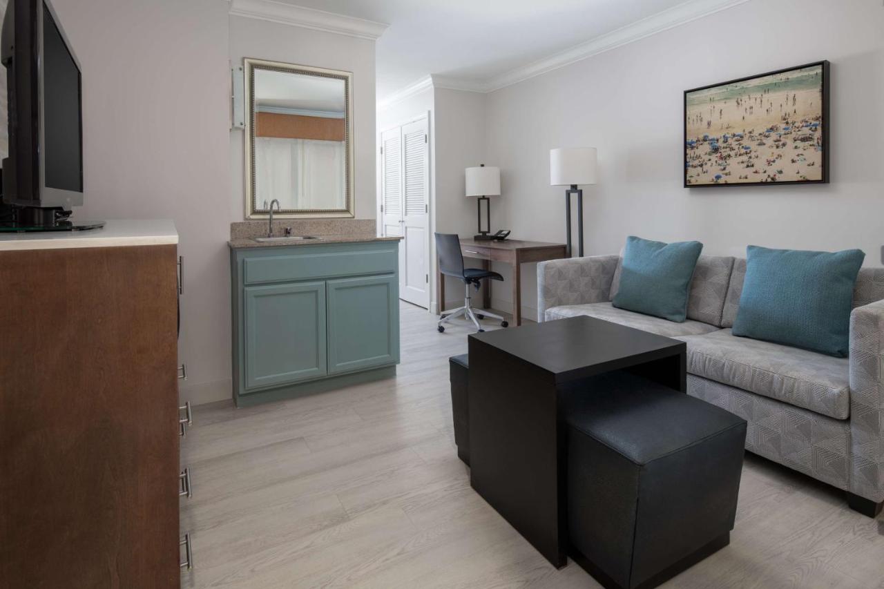 | Best Western Plus All Suites Inn