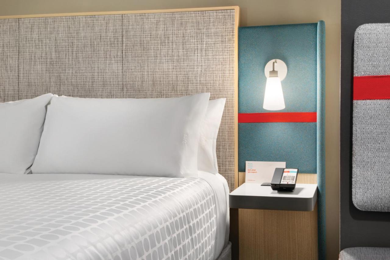 King Room at avid hotel Corpus Christi - Portland by IHG