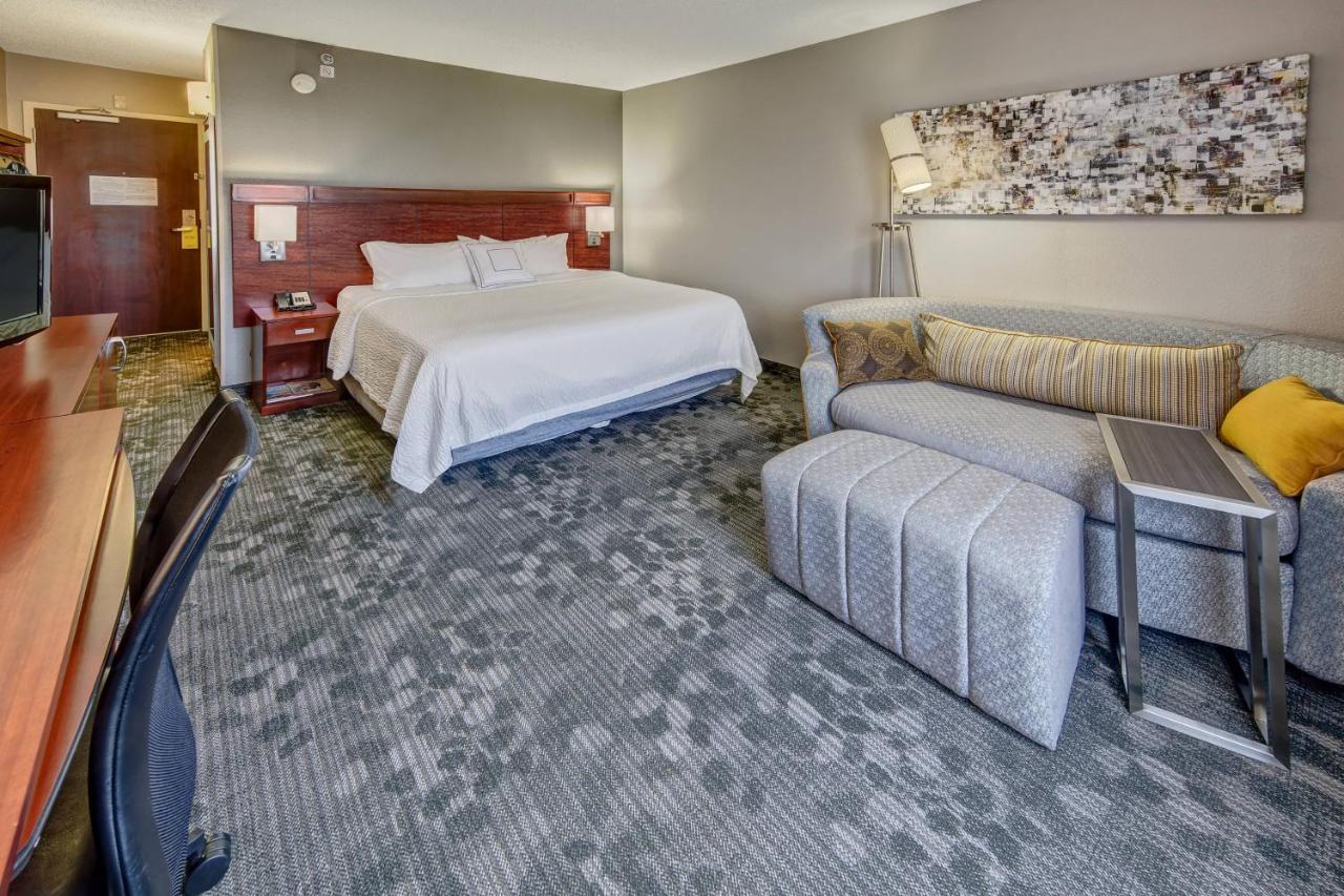 King Room with Sofa Bed at Courtyard by Marriott Abilene Southwest/Abilene Mall South