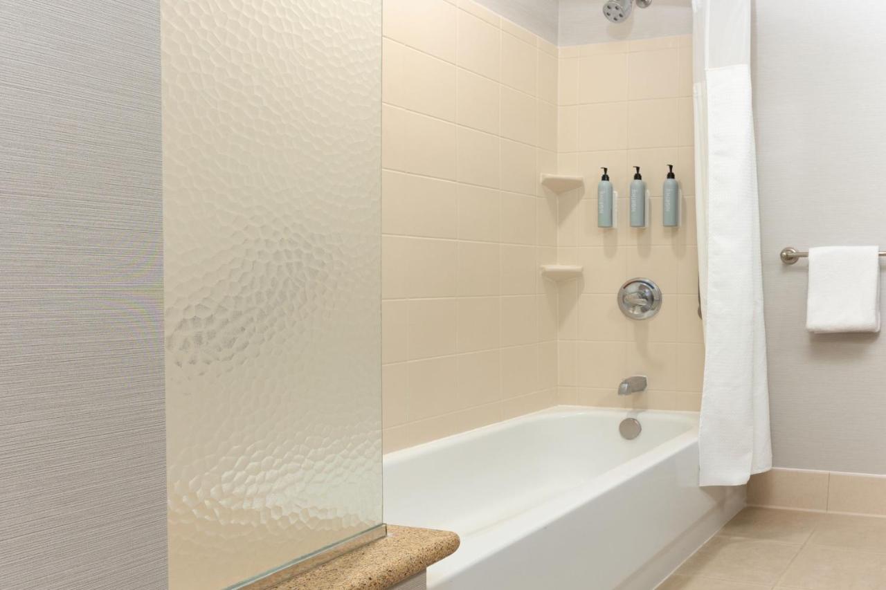 | Courtyard by Marriott Ontario Rancho Cucamonga