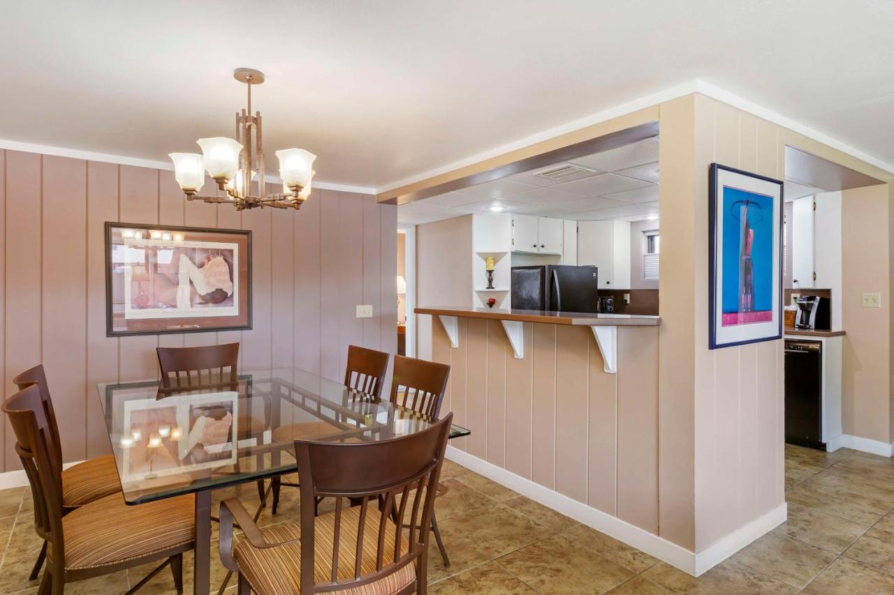 Three-Bedroom Suite at Best Western Sunset Inn