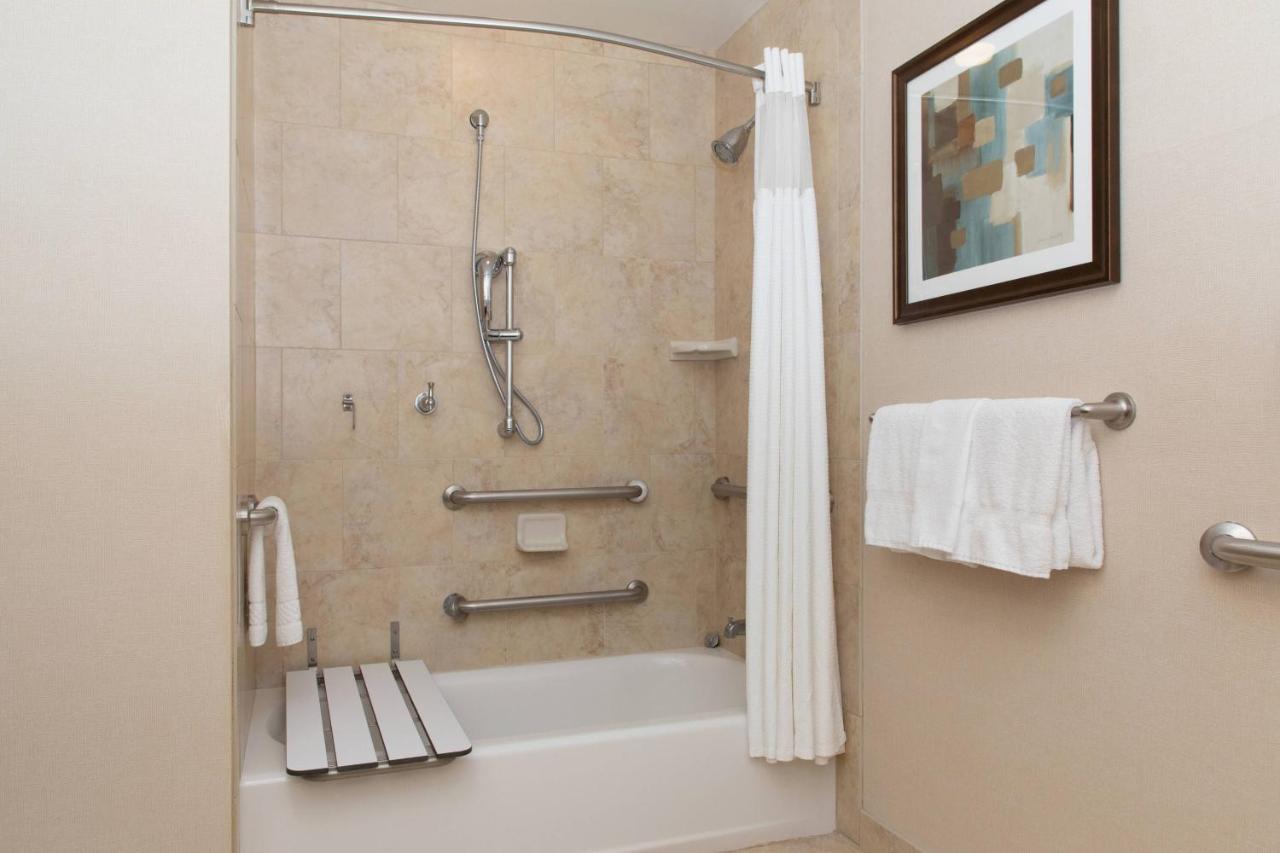 | Courtyard by Marriott Odessa