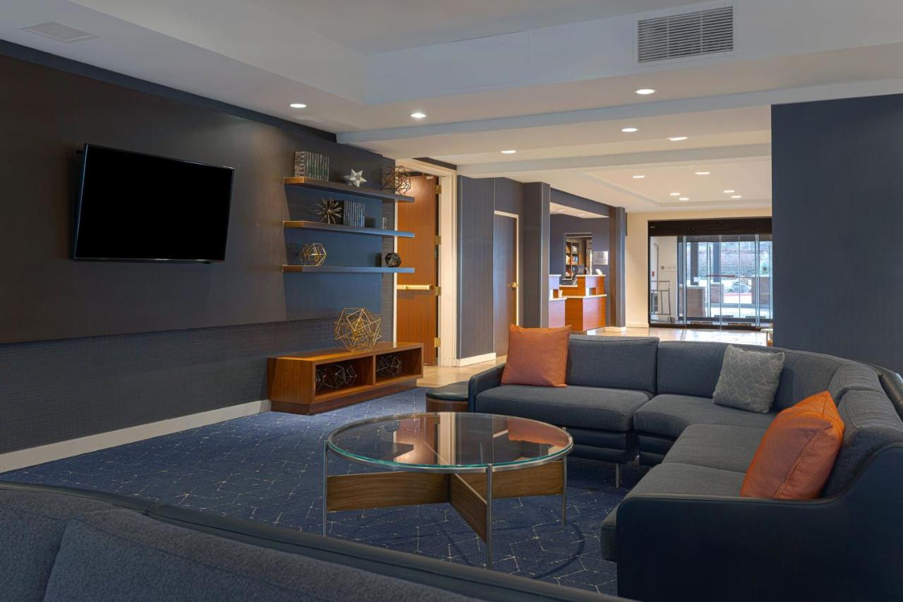 | Courtyard by Marriott Portland Southeast/Clackamas