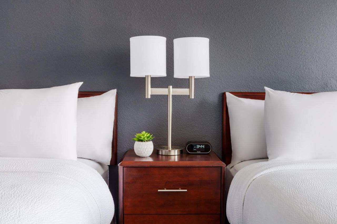 Executive Suite, 2 Double, Sofa bed at SpringHill Suites Manchester-Boston Regional Airport