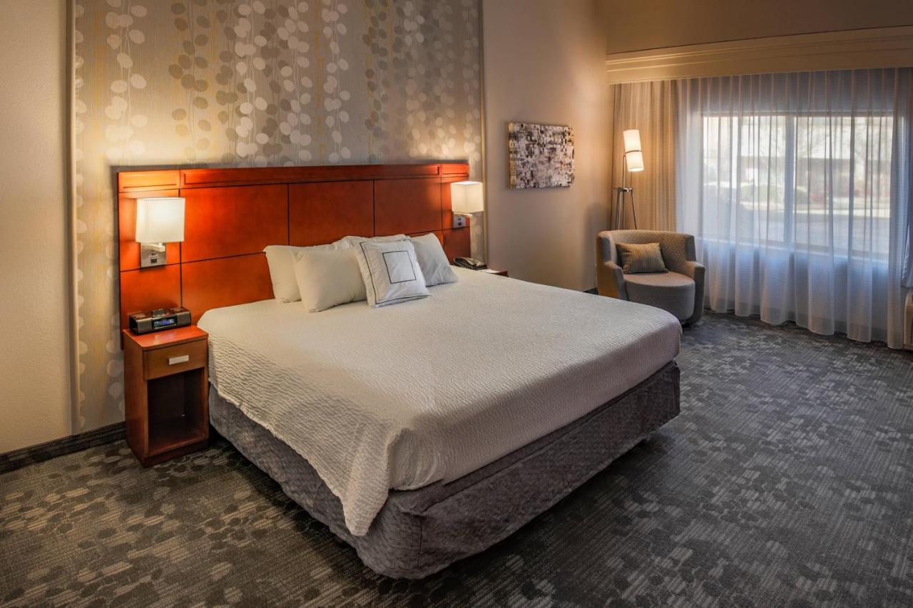 King Room with Sofa Bed - Hearing Accessible at Courtyard by Marriott Norman