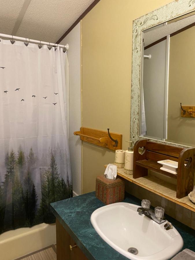 | Wolf Creek Farm B&B and Motorcycle Manor at Wolf Creek Farm