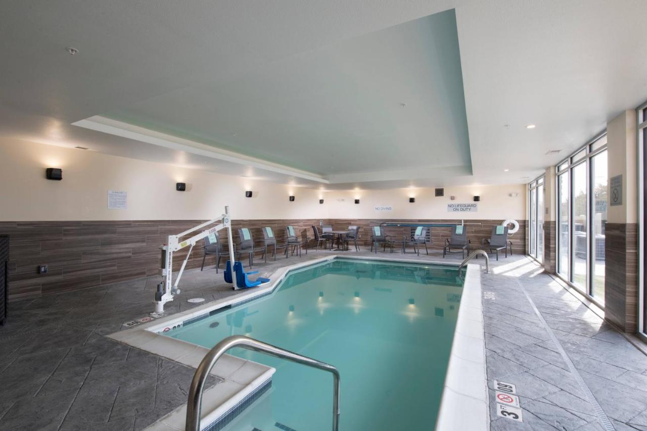 | Fairfield Inn & Suites by Marriott Oklahoma City El Reno