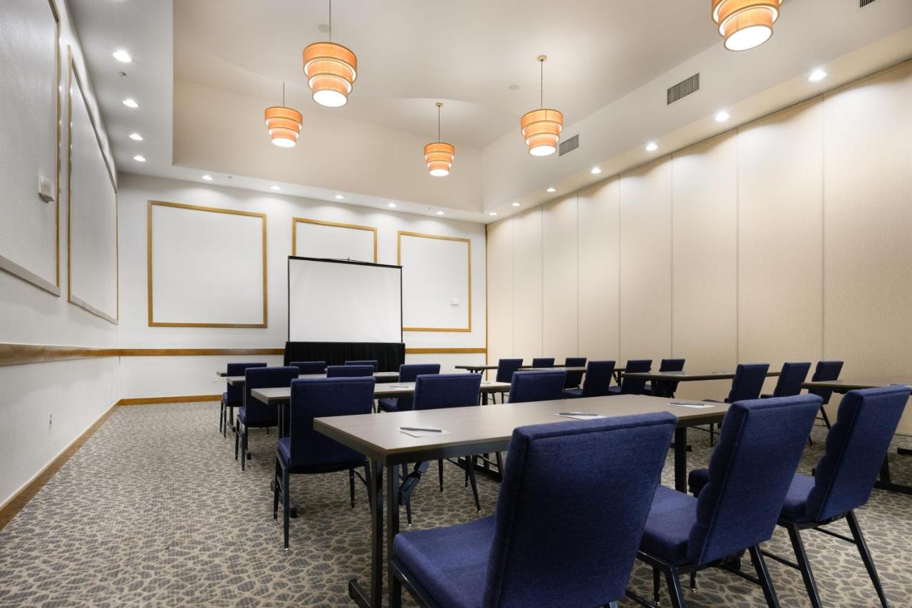 | Courtyard by Marriott New Braunfels River Village