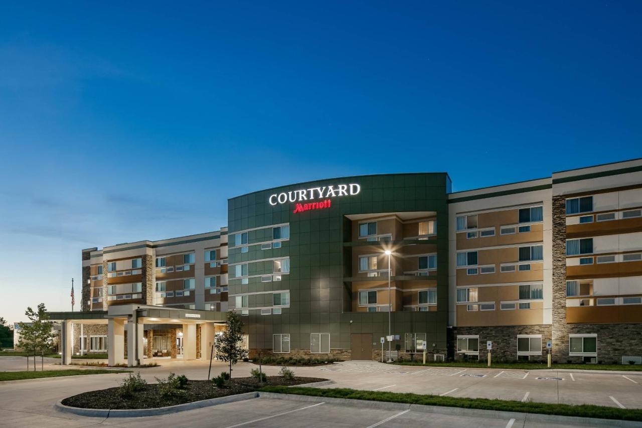  | Courtyard by Marriott Omaha Bellevue Beardmore Event Center