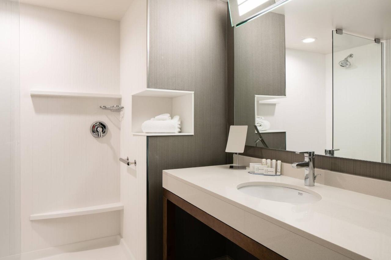  | Courtyard by Marriott Omaha Bellevue Beardmore Event Center