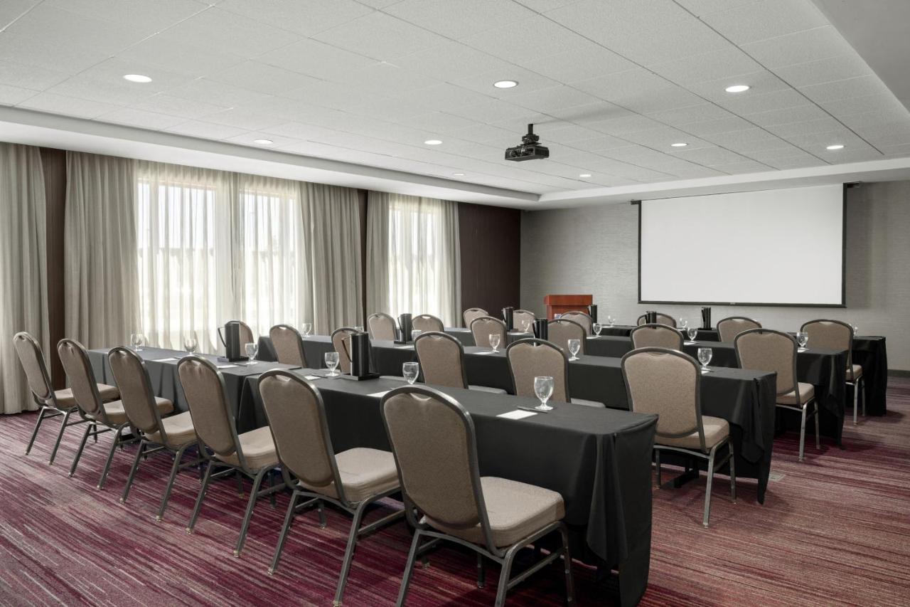  | Courtyard by Marriott Omaha Bellevue Beardmore Event Center