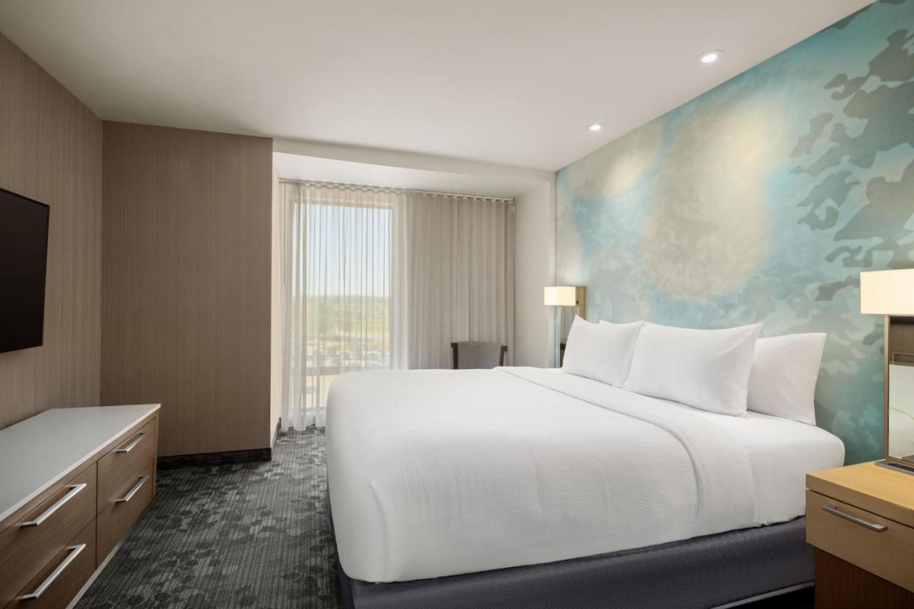 King Room with Sofa Bed at Courtyard by Marriott Omaha East/Council Bluffs, IA