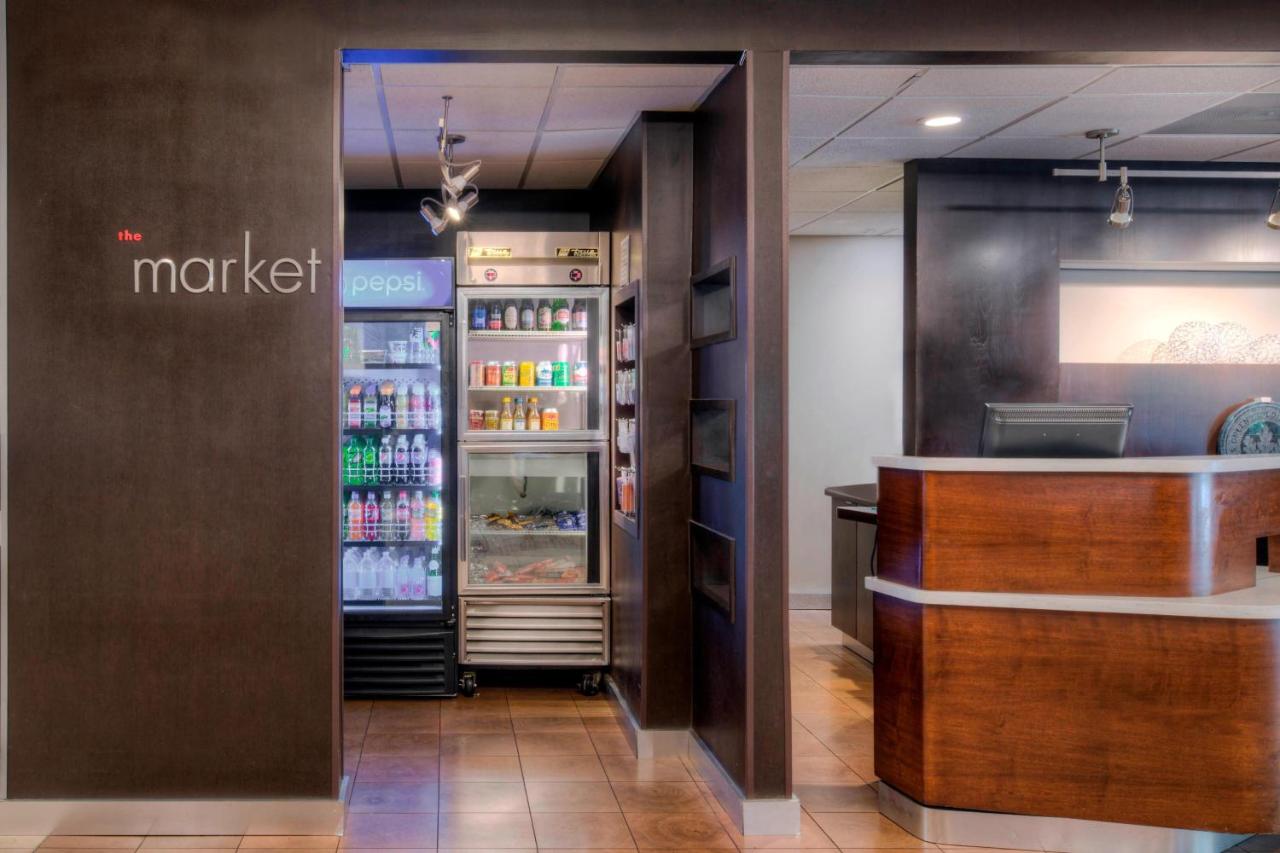| Courtyard by Marriott Raleigh Crabtree Valley