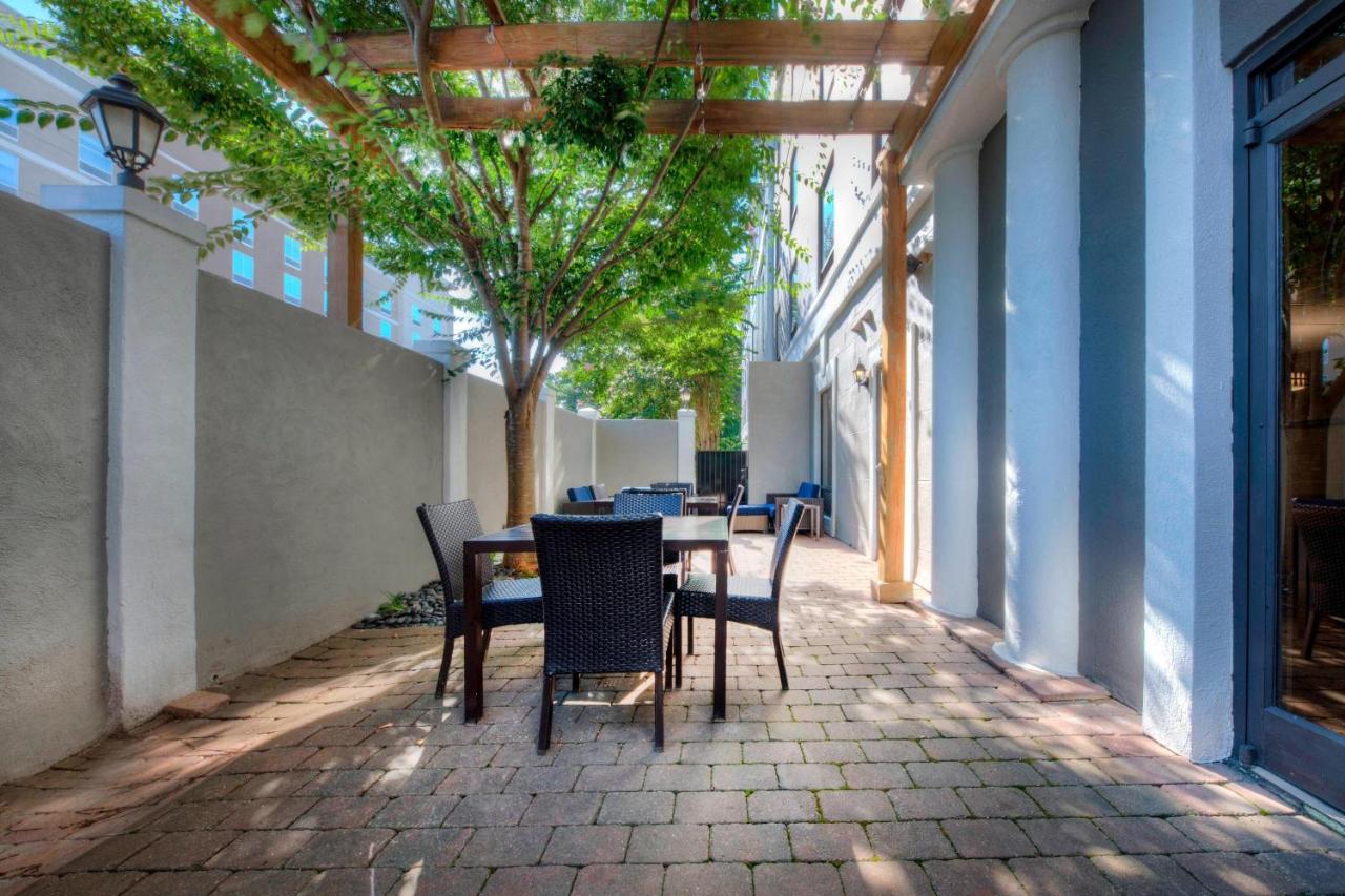 | Courtyard by Marriott Raleigh Crabtree Valley