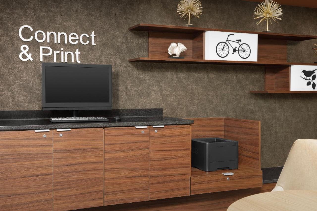 | Fairfield Inn & Suites Dulles Airport