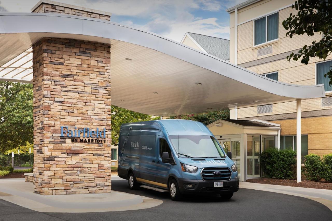 | Fairfield Inn & Suites Dulles Airport