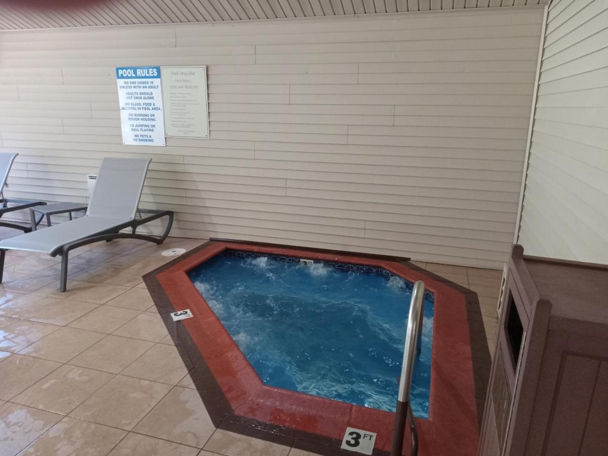 | Best Western West Greenwich Inn