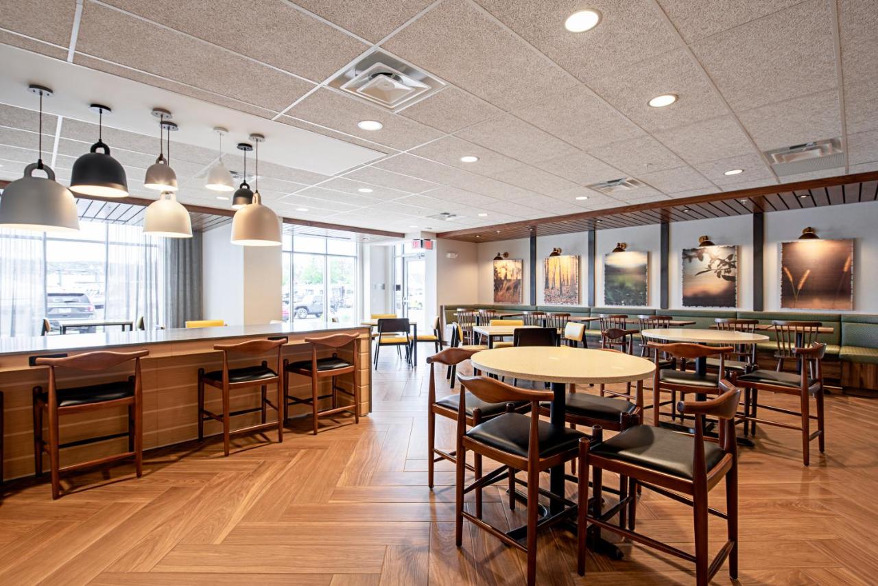 | Fairfield Inn & Suites by Marriott Duluth Waterfront